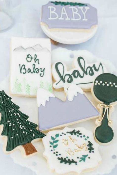 Adventure Baby Shower Theme, Camping Baby, Baby Boy Shower Party, Adventure Baby Shower, Baby Shower Deco, Outdoor Baby Shower, Mountain Camping, Baby Shower Party Ideas, Shower Party Ideas