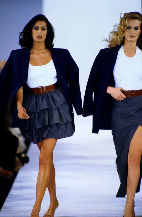 Spring/Summer 1992 Karen Mulder, Yasmeen Ghauri, 90s Runway Fashion, Original Supermodels, 90s Models, Fashion Tips For Women, Star Fashion, Couture Fashion, 90s Fashion