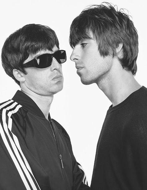 Oasis Brothers, Liam Oasis, Oasis Album, Liam And Noel, Oasis Band, Noel Gallagher, Black And White Artwork, Liam Gallagher, Vinyl Cd