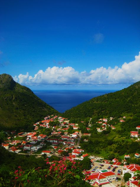 Saba - overlooking the - med school Saba Island, Nevis Island, Caribbean Queen, Capital Cities, St Maarten, Med School, Green Mountain, North America Travel, Caribbean Islands