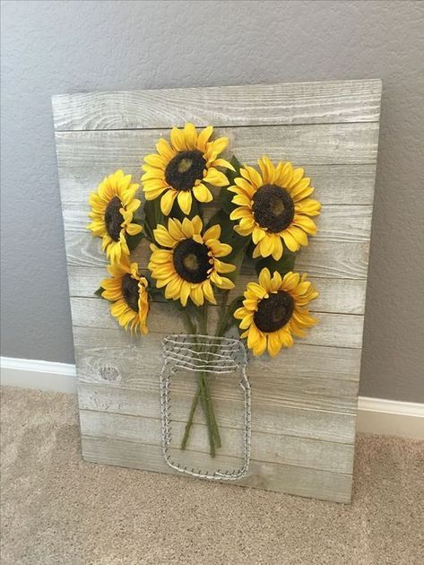 فن الرسم بالمسامير, Pallet Signs Rustic, Sunflower Kitchen Decor, Sunflower Kitchen, Diy Casa, Sunflower Decor, Decoration Originale, Diy Tips, Décor Diy