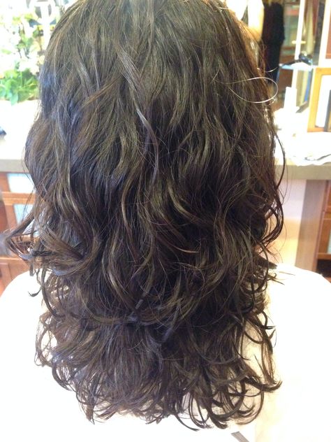 Digital perm By Chantell Light Perm Women, Body Perm Long Hair, Natural Looking Perm, Perm Patterns, Wavy Perms For Medium Length Hair, Loose Wavy Perm, Loose Perm Long Hair, Layered Permed Hair, Loose Perm Medium Length