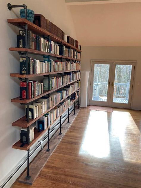 Industrial Shelving Units, Wall Shelving Units, Reclaimed Wood Shelves, Pantry Shelving, Wood Bookshelves, Home Library Design, Bookcase Wall, Appartement Design, Wall Bookshelves