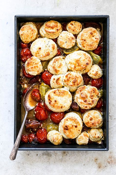 Savory Tomato Cobbler with Blue Cheese Biscuits | www.floatingkitchen.net Tomato Cobbler, Courtney Williams, Easy Dinner Party Recipes, Floating Kitchen, Recipes For Fall, Cauliflower Steaks, Cheese Biscuits, Vegetarian Main Dishes, Heirloom Tomato