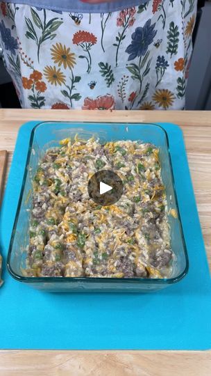 Easy Cheesy Beefy Casserole Dinner | Easy Cheesy Beefy Casserole Dinner

Woman makes easy dinner the entire family will enjoy

This video was produced by Kiera J and Network Media, LLC. | By Kiera & Ryan & Danny & Justine | Alright. Y'all, we are starting
today off with cream of chicken with herbs and some cream of
celery. Now, there is a lot left in here so I'm just
going to get my spatula and just try and get all this out
so we don't waste any of that goodness y'all. A little
something that I've had all the time as a child and as an
adult, now my child loves it. So, I'm just mixing up those
two. Don't worry. We're going to do lots of mixing
today and I did grease up this dish. Now, this dish is a
smaller than a nine by thirteen but it holds the same just
because it's a little bit taller. Chicken With Herbs, Homemade Vodka Sauce, Easy Dinner Casseroles, Cream Of Celery, Minute Rice, Vegetarian Main Dishes, Pot Pies Recipes, Chicken Pot Pie Recipes, Dinner Easy