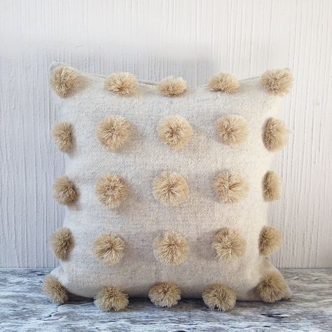 Beige Pompom Backstrap Wool Cushion Cover Pom Pom Pillows, Backstrap Loom, Thrift Flip, Christmas Tree Inspiration, Wool Cushion, Macrame Design, Bed Linen, Natural Wool, Linen Bedding