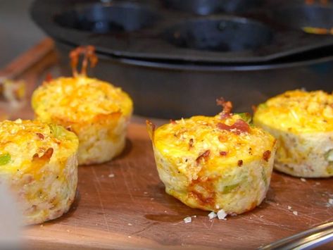 Keto Cauliflower Bites, Loaded Cauliflower Bites, Low Carb Alternatives, Potato Skin Bites, Baked Cauliflower Bites, Cauliflower Recipes Healthy, Recipe Tiktok, Recipe Low Carb, Loaded Cauliflower