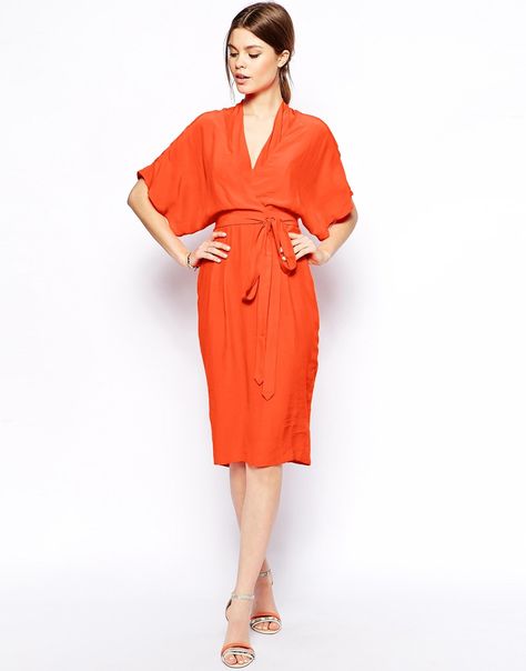 This summer, get inspired by these 14 breezy wear-to-work outfits to help make your morning routine a snap, and leave you feeling cool and cute all day long. Wrap Dress Outfit, Dress With Kimono, Summer Office Outfits, Kimono Wrap Dress, Summertime Outfits, Kimono Wrap, Orange Fashion, Kimono Dress, Dress Outfit