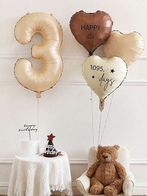 First Puppy Birthday, Golden Retriever Party Theme, Dog Party Ideas Decoration, Dog Birthday Party Ideas Decoration, Puppy Birthday Party Theme, Dog Party Ideas, Dog Birthday Party Ideas, Dog Birthday Pictures, Dog Bday