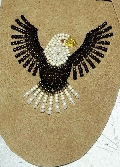 Metis Beadwork Patterns Free, Indigenous Beading Patterns, Eagle Beadwork, Beading Indigenous, Metis Beadwork Patterns, Beaded Eagle, Shaman Ritual, Indian Beadwork, Native American Beadwork Patterns