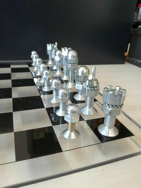 Diy Chess Set, Metal Chess Set, Welded Art, Welding Crafts, Recycled Metal Art, Car Part Furniture, Welding Art Projects, Metal Lathe, Chess Sets