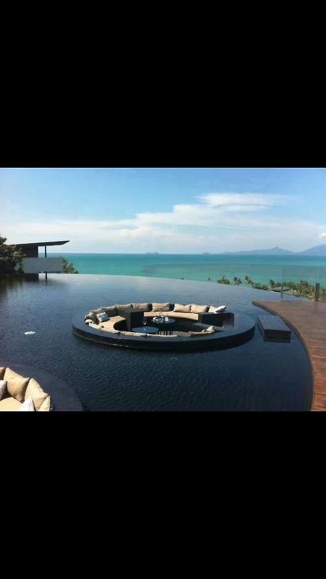 Sunken seating infinity pool Luxury Pools, Dream Pools, Swimming Pool Designs, Cool Pools, Infinity Pool, Pool Designs, Spa Pool, My Dream Home, Future House