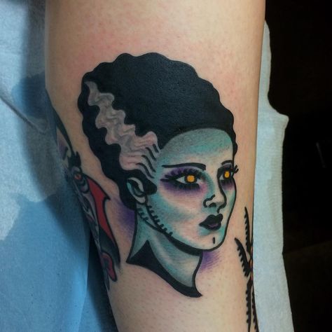 “Woman crush Wednesday #larsontattoos” Bride Of Frankenstein Tattoo, Tattoo Future, Appearance Goals, Frankenstein Tattoo, Wizard Tattoo, Horror Tattoos, Ufo Tattoo, Traditional Women, Tattoo Time