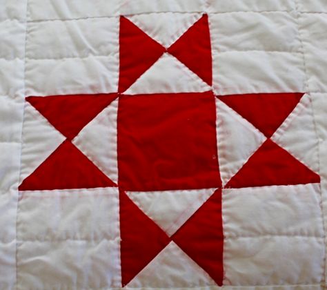 Red and White Ohio Star Quilt — Kentucky Life + Style + Travel Blog Ohio Star Quilt Block, Quilt Tattoo, Ohio Star Quilt, Ohio Star, Barn Wall Art, Vintage Quilts Patterns, My Granny, Small Barn, Red And White Quilts