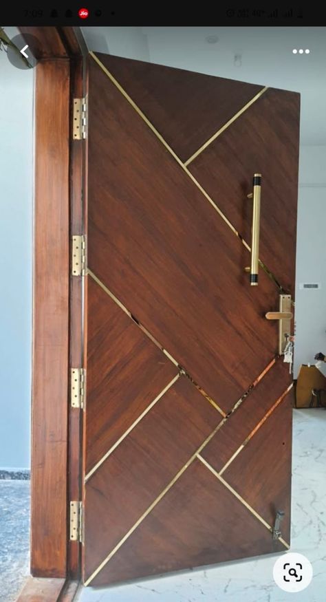 Main Gate Wooden Front Doors, Door Skins Designs, Main Entrance Door Design Architecture, Latest Door Designs For Bedroom, Laminate Door Design Ideas, Latest Main Door Design Entrance, Wordroab Design, Flush Doors Design Modern, Safety Door Design Entrance