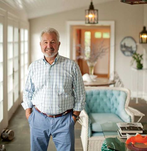 How to Make a New House Look Old | Advice from Bob Vila - New England Today New House Look Old, Bob Villa, Downstairs Wc, Bob Vila, Art Decor Diy, Old New House, Look Older, Building A New Home, Concept Architecture