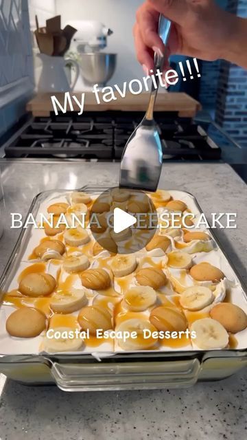 Coastal Escape Desserts on Instagram: "Banana Cheesecake!!!!!! My all time favorite ❤️ . This is such an iconic southern dessert that I love making. Drop a “ banana pudding” And I’ll send you my favorite Easy peezy banana pudding dessert. 💜 Coastal Escape Dessert #coastalescapedesserts #coastaldesserts #southerndesserts #desserts #bakery #bananapudding #bananapuddingcheesecake #banana #fyp #fypシ #bakedfromscratch #bakersgonnabake" Banana Pudding Dessert, Desserts Bakery, Banana Pudding Desserts, Southern Banana Pudding, Banana Pudding Cheesecake, Pudding Dessert, Banana Cheesecake, Quick Dessert Recipes, Southern Desserts