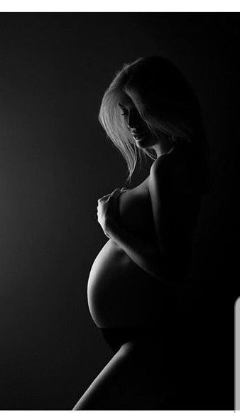 Nude Maternity Photography, Naked Pregnancy Photoshoot, Naked Maternity Shoot, Black And White Pregnancy Photos, Nude Pregnancy Shoot, Studio Maternity Shoot, Maternity Bodouir, Pregnant Women, Pregnancy Shoot