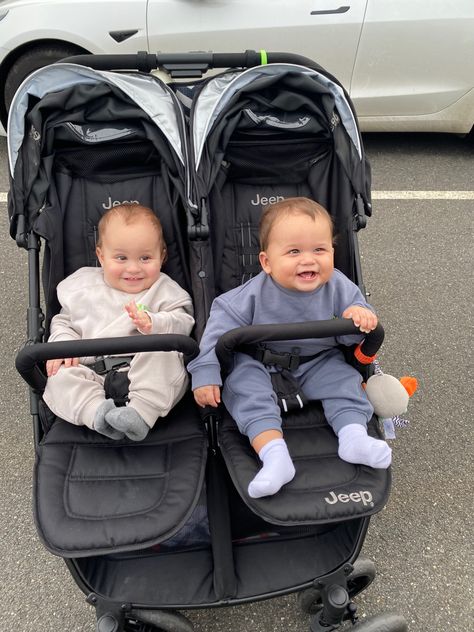 Ultra Light Compact Jeep Destination Double Stroller!! #affiliatelink #doublestroller #twins #twinning #jeep Twins Strollers, Stroller Twins, Twin Essentials, Double Stroller For Twins, Twin Things, Twin Strollers Infants, Toddler Boy Room Decor, Twin Strollers, Triplet Babies