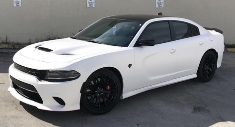 Dodge charger hellcat Hellcat Red Eye Charger, White Hellcat Charger, White Hellcat, Dodge Charger White, White Dodge Charger, Doge Cars, Doge Car, Doge Challenger, Hellcat Charger