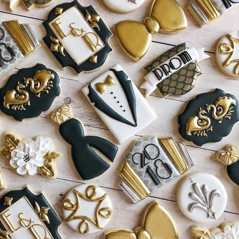 Promposal Cookies, Prom Cookies, Gatsby Cookies, Cookie Birthday, Kawaii Cookies, New Years Cookies, Royal Icing Sugar, Wedding Cake Cookies, Bridal Wardrobe