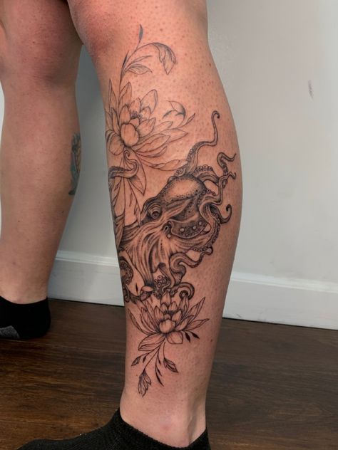 Octopus Flower Tattoo, Octopus Tattoos Leg, Side Piece Tattoos, Theme Tattoos, Ocean Theme Tattoos, Leg Tats, Octopus Legs, Lower Leg Tattoos, Seashell Tattoos