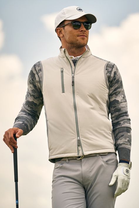 Golf Vest Outfit Men, Golf Style Men Outfit, Men’s Golf Style, Winter Golf Outfit Men, Men Golf Outfit Fashion, Men’s Golf, Golf Men Outfit, Golf Apparel Men, Casual Golf Outfit