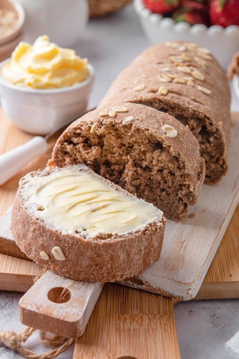 Cheesecake Factory Bread, Cheesecake Factory Brown Bread, Four Cheese Pasta, Brown Bread Recipe, Cat Bread, Gluten Free Cheesecake, No Rise Bread, Brown Bread, Homemade Cheesecake