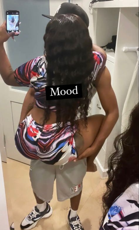 Bae Wya, Mood Pics With Bae Freaking, Me And Bae Mood Video Arch, Couple 4, Girlfriend And Boyfriend Goals, Boy Silhouette, Mood Meme, Mood With Bae, Relationship Pics