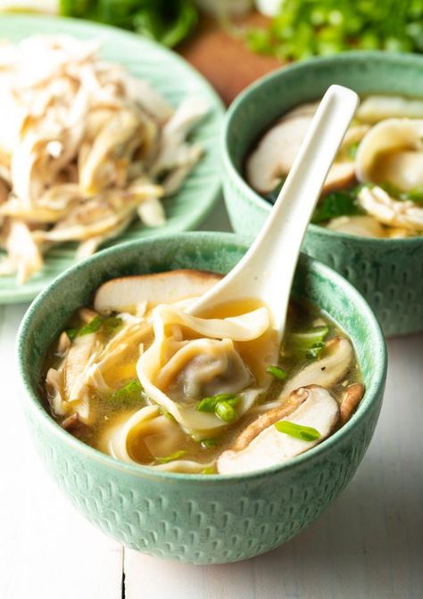 Wor Wonton Soup is a zesty, flavorful soup that is hearty enough to enjoy as a main dish. This recipe makes a terrific base that can easily be adapted as a Wonton Egg Drop or Noodle Soup, and is perfect for customizing with your favorite proteins and veggies! #worwontonsoup #wontonsoup #worsoup #chinesewontonsoup #homemadewontons #wontoneggdropsoup #aspicyperspective Wor Wonton Soup Recipe, Wonton Soup Broth, Wor Wonton Soup, Wonton Noodle Soup, Wonton Soup Recipe, Kung Pao Chicken Recipe, Southern Comfort Recipes, Soup Keto, Wonton Noodles