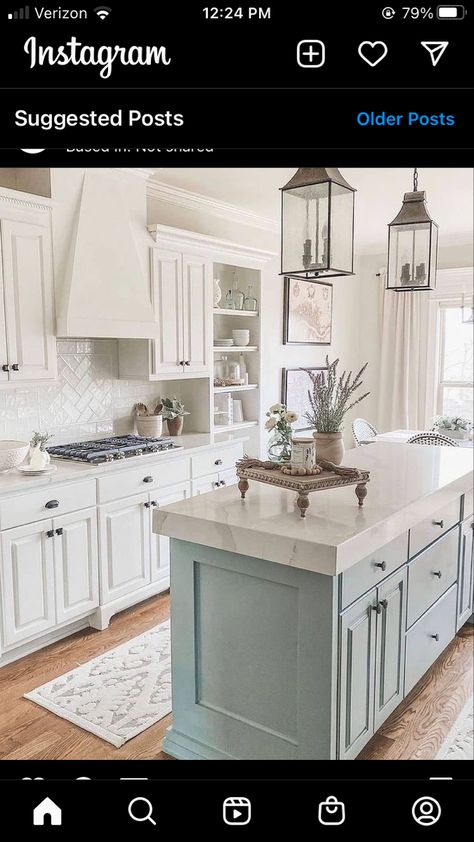 Coastal Farmhouse Kitchen, Farmhouse Shop, Coastal Kitchen Decor, Mugs Designs, Farmhouse Inspiration, Country Style Kitchen, Coastal Kitchen, Gorgeous Kitchens, Pillow Designs