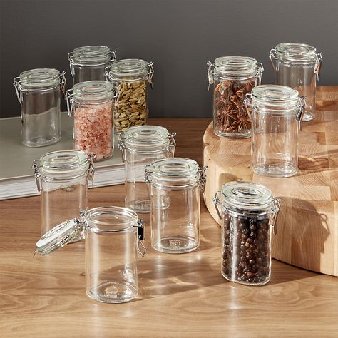 OvalSpiceHerbJarS12SHF16 Spices Containers, Kitchen Storage Organization Diy, Herb Jar, Plastic Crates, Kitchen Jars, Spice Storage, Spice Containers, Glass Jars With Lids, Diy Kitchen Storage