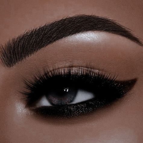 Black Makeup Eyeshadow, Prom Smokey Eye, Makeup For Deep Set Eyes, False Lashes Natural, Eye Makeup Trends, Eye Makeup Pink, Eyeliner Eye Makeup, Eye Makeup For Hooded Eyes, Hoco Ideas