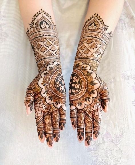 Finger Mehendi, Cone Designs, Finger Mehendi Designs, Engagement Henna, Party Henna, Simple Mehendi, Products Video, Simple Mehendi Designs, Henna Ideas