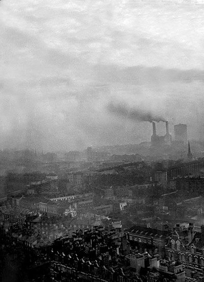 1952 Yharnam Aesthetic, Smog Aesthetic, Westminster Cathedral, London History, London Pictures, 60 Years Ago, Pea Soup, Four Days, Old London