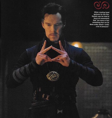 Doctor Strange scenes from the pages of the new Marvel Doctor Strange Collectors Edition Magazine. #benedictcumberbatch #doctorstrange #marvel #superhero Stephan Strange, Steven Strange, Mr Doctor, Wallpaper Avengers, Benedict Sherlock, Stephen Strange, Pepper Potts, Marvel Wall, Doctor Strange Marvel