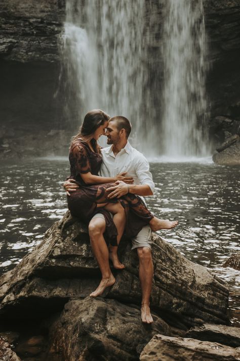 Greeter Falls Photographer: Haven Haines Water Engagement Photos, Fall Couple Photos, Waterfall Wedding, Waterfall Pictures, Fall Engagement Pictures, Easy Photography Ideas, Bump Photos, Anniversary Photoshoot, Cute Couple Poses