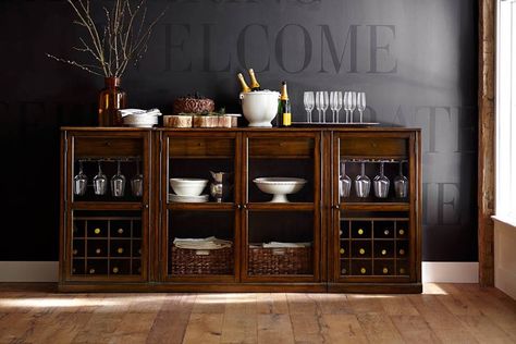 Crockery Cabinet Design, Bar Cabinet Design, Modern Bar Cabinet, Crockery Unit Design, Crockery Unit, Dining Room Buffet, Glass Cabinet Doors, Wine Cabinets, Dining Room Bar