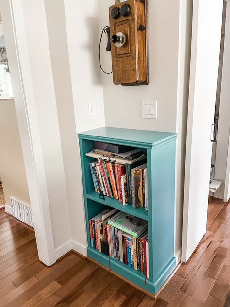 Small Home Book Storage, Creative Book Storage, Dining Room To Library, Book Storage Ideas For Small Spaces, Small Space Book Storage, Bookshelf Room, Cookbook Storage, Cookbook Shelf, Bookshelf Door