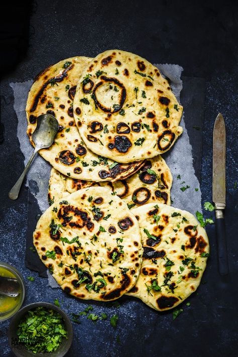 Garlic Naan Recipe No Yeast, Easy Homemade Naan, Garlic Naan Bread Recipe, Nan Bread, Garlic Naan Bread, Bread No Yeast, Garlic Naan Recipe, Homemade Naan, Homemade Naan Bread