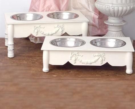 Cat Essentials, Dog Feeder, Anne With An E, White Shabby Chic, Dream Apartment, Cat Room, Room Inspiration Bedroom, Pet Furniture, Free Stuff