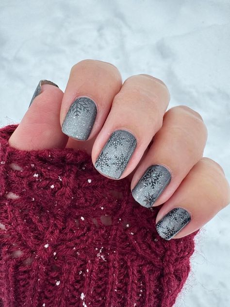 Color Street Ring It In, Birthday Gel Nails, Glitter Gel Nails, Nails Winter, Street Nails, Color Street Nails, Color Street, Winter Nails, Makeup Nails