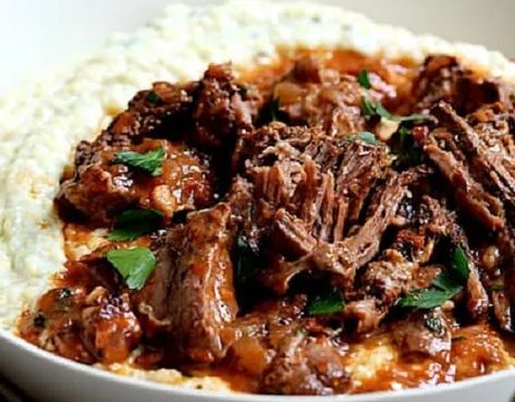 Gorgonzola Polenta, Best Roast Beef Recipe, Braised Beef Recipes, Italian Pot Roast, Best Roast Beef, Beef Pot Roast, Italian Comfort Food, Central Italy, Roast Beef Recipes