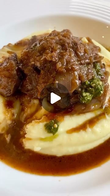 Jodie on Instagram: "OSSO BUCCO 🥩  Comfort food at its best 😋 I love cooking this dish a day or two ahead, the sauce always tastes so much better.   A little tip before reheating, scoop out all the solidified fat that’s risen to the top. If you like your sauce silkier, drain sauce then add back to slow cooker.   4 -5 x veal/beef osso bucco.  Flour  Olive oil  1 leek, could use onion, chopped  1-2 carrots, diced 4 garlic cloves. 1-2 celery stalks, diced 4-6 french shallots, peeled & sliced in half. Half bunch thyme. 1 cup beef stock. 1/4 cup tomato paste. 1.5-2 cups full bodied red wine. S&P  Coat the meat in flour & S&P, cook in a non stick frypan in oil browning meat cooking approx. 3 min each side.  Set aside.  Blitz leek, garlic, carrot & celery in a blender.  Place meat, shallots, ve Beef Osso Bucco, P Coat, Meat Cooking, Osso Bucco, Creamy Mash, Beef Stock, Non Stick, Shallots, Cooking Meat