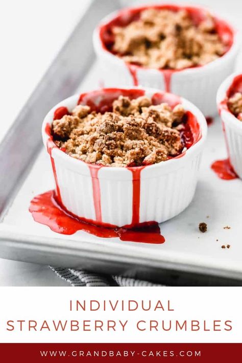 Crumble Desserts, Strawberry Crumble Recipe, Strawberry Rhubarb Crumble, Strawberry Crumble, Baking Lessons, Grandbaby Cakes, Strawberry Crisp, Small Batch Baking, Fruit Pies