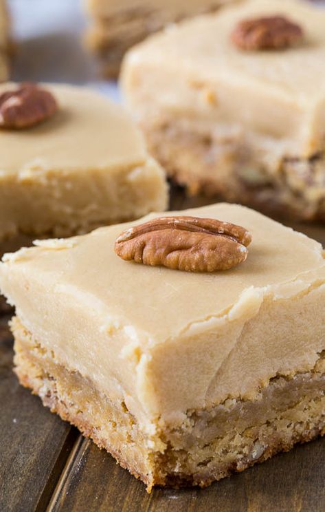 20 Awesome Bars for Fall! Butterscotch Blondies Recipe, Butterscotch Blondies, Bake Goods, Blondies Recipe, Cookie Bar Recipes, Eat Dessert, Brownie Recipes, Sweets Treats, Spicy Recipes