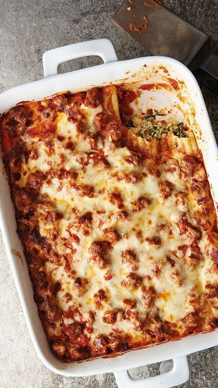 Classic Italian baked pasta with ricotta, spinach, cream, beef and oh so much cheese, Million-Dollar Manicotti is worth every bite. Manicotti Recipe With Cream Cheese, Million Dollar Manicotti, Baked Pasta With Ricotta, Manicotti Recipes, Ricotta Pasta Bake, Pasta With Ricotta, Ricotta Spinach, Manicotti Recipe, Pastas Recipes