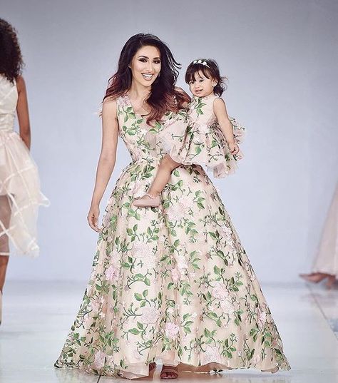 Isabella Couture Showroom 🌸 on Instagram: “Models @dressyourface @babydyf rocking our Mommy and Me Runway Look ONLY 1 available. SHOP this couture gown at www.IsabellaCoutureShop.com�…” Lace Dresss, Matching Lehenga, Mommy Daughter Dresses, Mom Daughter Matching Dresses, Mom And Baby Dresses, Mom And Baby Outfits, Mom Daughter Outfits, Daughter Dress, Daughter Outfits