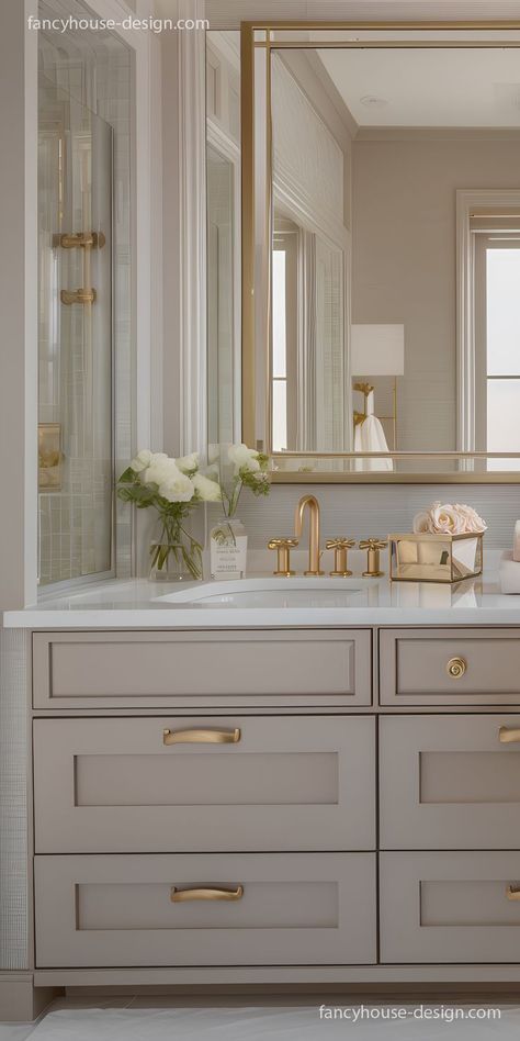 In this master bathroom, luxurious off-white tones enhance the feeling of spaciousness and relaxation. Luxury Bathroom Ideas Master Suite, Powder Room Vanity Ideas, Bathroom Luxurious, Luxury Powder Room, Neutral Bathroom Decor, New House Bathroom, White Bathroom Designs, Timeless Bathroom, Master Bathrooms