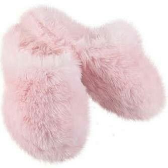 pink slippers Pink Flamingo Decor, Best Secret Santa Gifts, Cotton House, Fluffy Slippers, Pink Slippers, Cute Slippers, Winter Slippers, Slippers For Women, Fashion Slippers